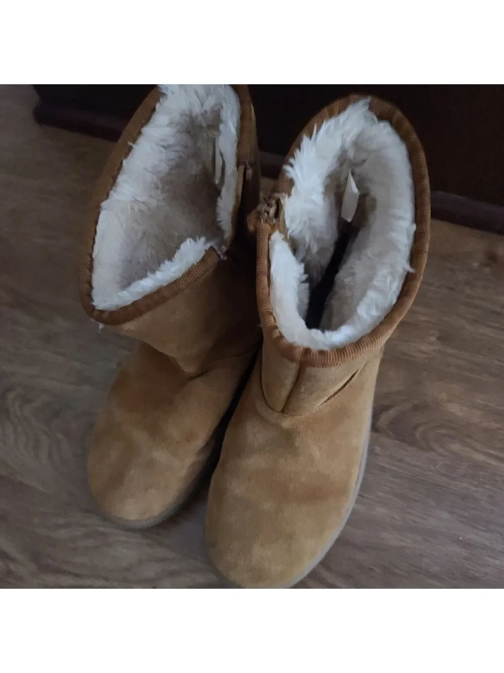 Cat & Jack Girls 4 Faux Suede Fleece Lined Winter Boots NWOT